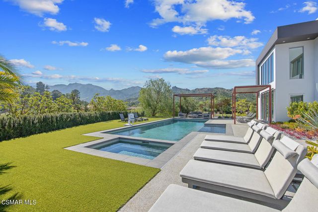 2386 Sierra Creek Road, Agoura Hills, CA 91301