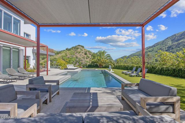 2386 Sierra Creek Road, Agoura Hills, CA 91301