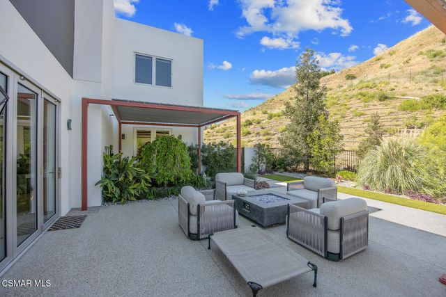 2386 Sierra Creek Road, Agoura Hills, CA 91301