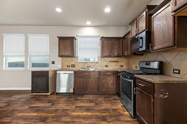 253 Eagle Brook LN, Buda, TX 78610