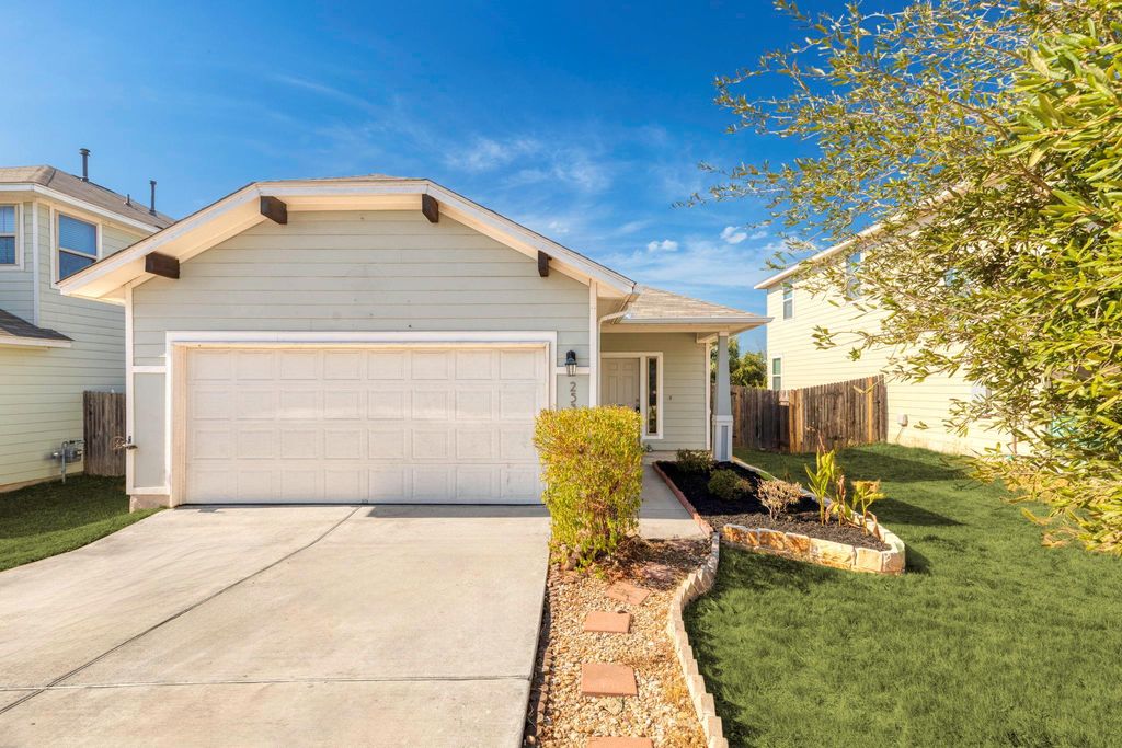 253 Eagle Brook LN, Buda, TX 78610