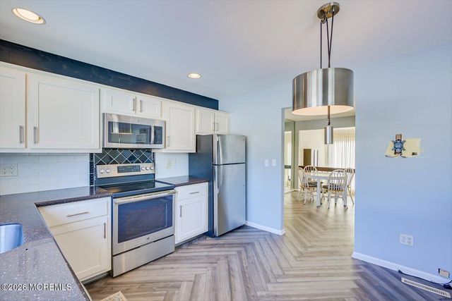 138 Harrison Place, East Windsor, NJ 08520