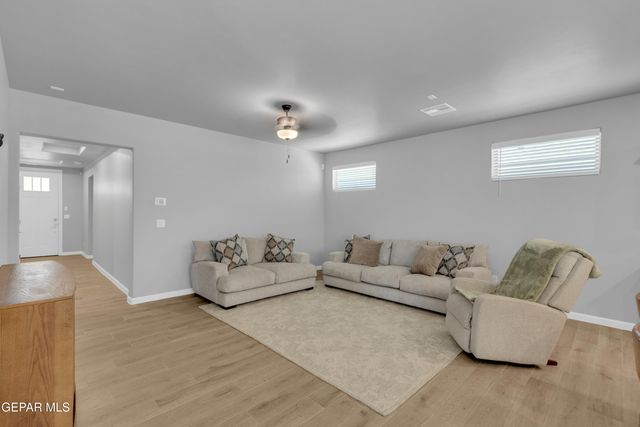 6051 ZINC HILL Street, Santa Teresa, NM 88008