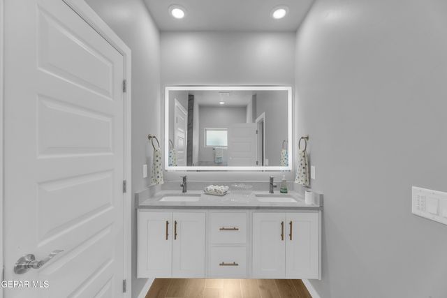6051 ZINC HILL Street, Santa Teresa, NM 88008