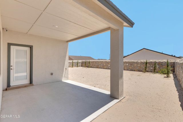 6051 ZINC HILL Street, Santa Teresa, NM 88008