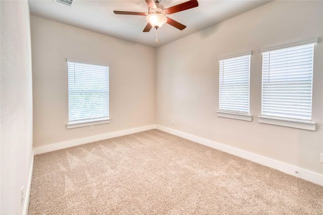 1404 Avocado Lane, Gainesville, TX 76240