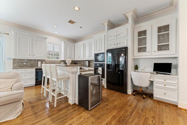 5826 Augusta Court, Houston, TX 77057