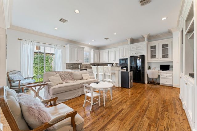 5826 Augusta Court, Houston, TX 77057