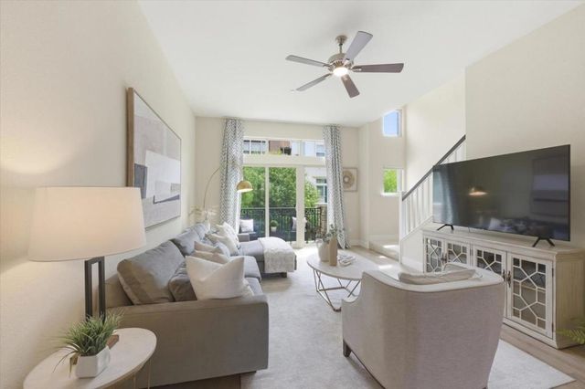 302 Cherokee Loop, Mountain View, CA 94043