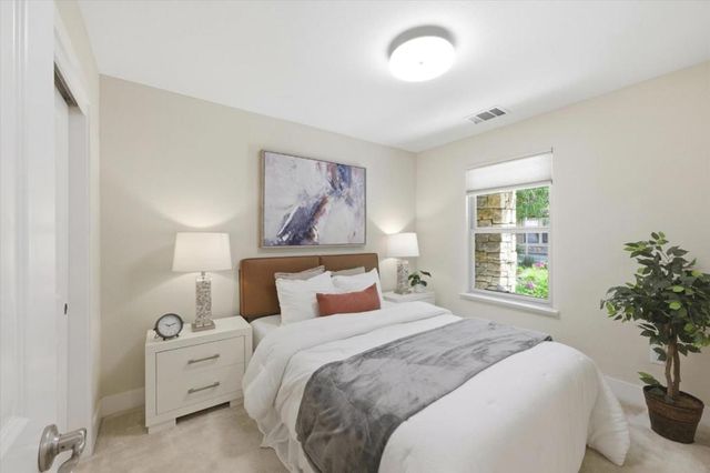 302 Cherokee Loop, Mountain View, CA 94043