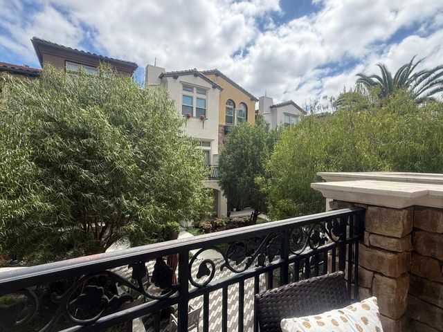 302 Cherokee Loop, Mountain View, CA 94043