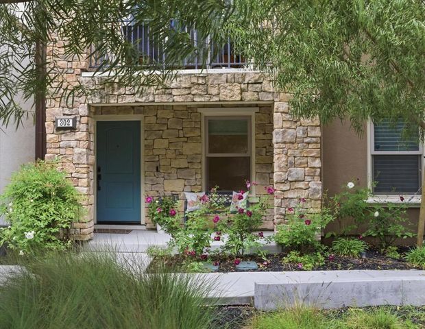 302 Cherokee Loop, Mountain View, CA 94043