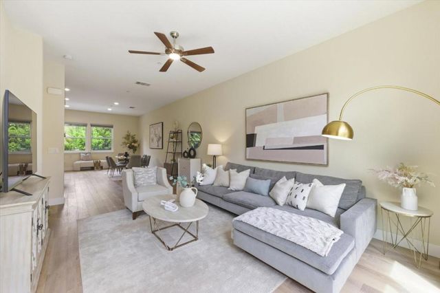 302 Cherokee Loop, Mountain View, CA 94043