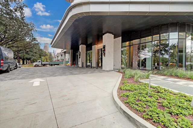 1711 Allen Parkway 1903, Houston, TX 77019