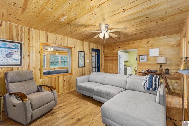 124 Sage Lane, Benton, KY 42025