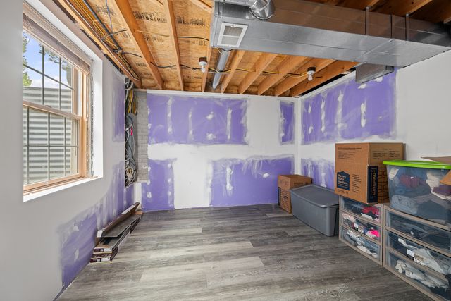 6703 BROOKVIEW Lane, Davenport, IA 52806