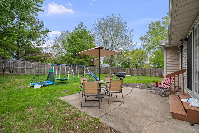6703 BROOKVIEW Lane, Davenport, IA 52806
