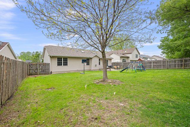 6703 BROOKVIEW Lane, Davenport, IA 52806