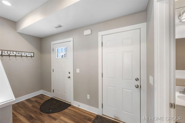 11887 Quincy Meadow Drive, Holland, MI 49424