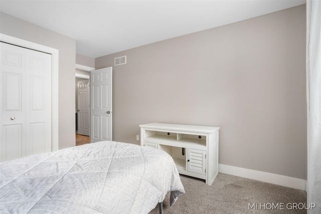 11887 Quincy Meadow Drive, Holland, MI 49424