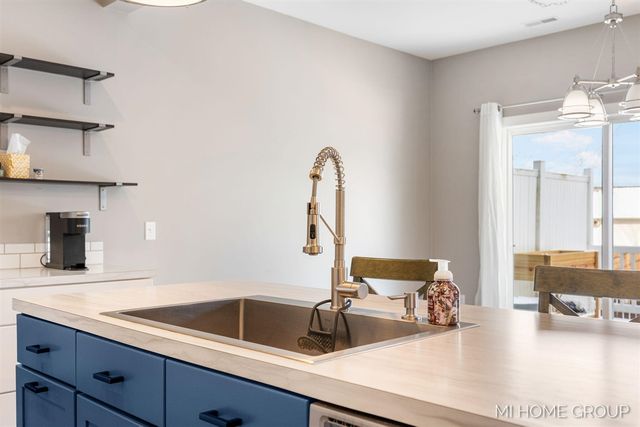 11887 Quincy Meadow Drive, Holland, MI 49424