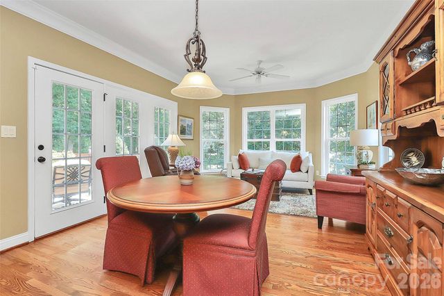 13824 Glen Abbey Drive, Charlotte, NC 28278