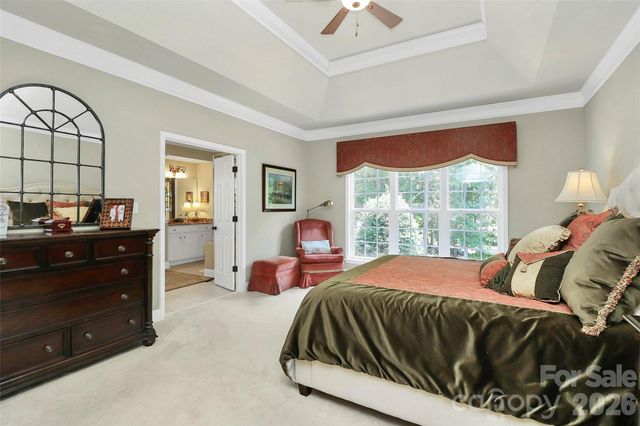 13824 Glen Abbey Drive, Charlotte, NC 28278