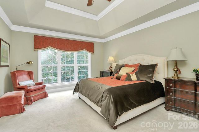 13824 Glen Abbey Drive, Charlotte, NC 28278