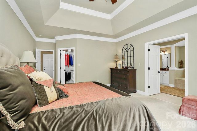 13824 Glen Abbey Drive, Charlotte, NC 28278