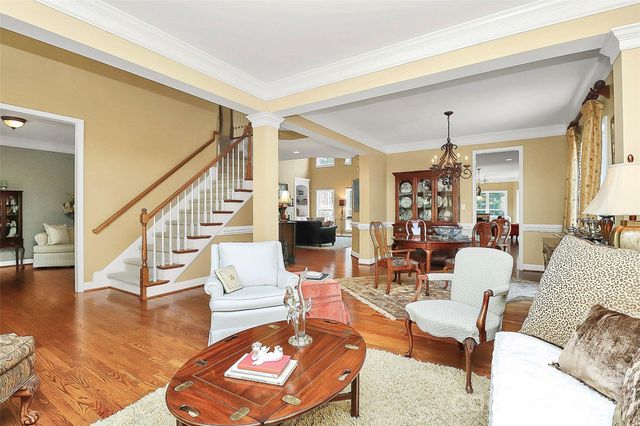 13824 Glen Abbey Drive, Charlotte, NC 28278