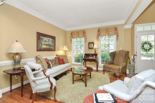 13824 Glen Abbey Drive, Charlotte, NC 28278