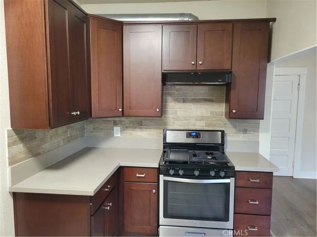 1938 Bonsallo Avenue 103, Los Angeles, CA 90007
