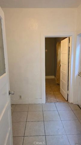 250 N Ridgewood Place North, Los Angeles, CA 90004