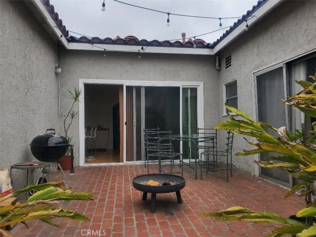 250 N Ridgewood Place North, Los Angeles, CA 90004