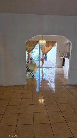 250 N Ridgewood Place North, Los Angeles, CA 90004