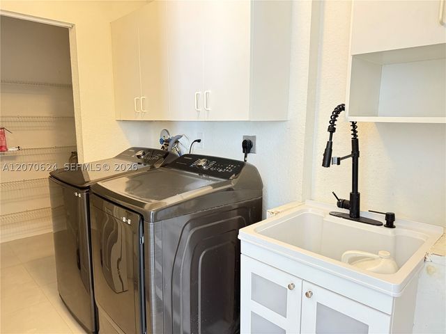 7333 NW 113th Ct 7333, Doral, FL 33178