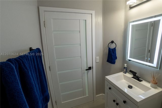 7333 NW 113th Ct 7333, Doral, FL 33178