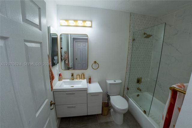7333 NW 113th Ct 7333, Doral, FL 33178
