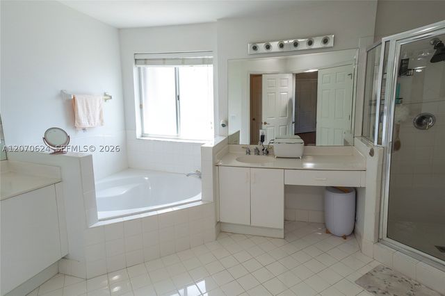7333 NW 113th Ct 7333, Doral, FL 33178