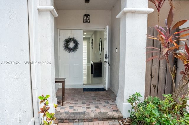 7333 NW 113th Ct 7333, Doral, FL 33178