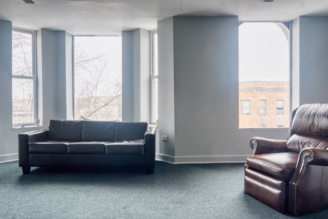 4529 S Vincennes Avenue, Chicago, IL 60653