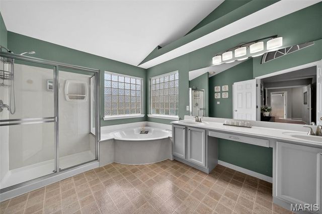 32 Lemhi Pass Court, Dardenne Prairie, MO 63368