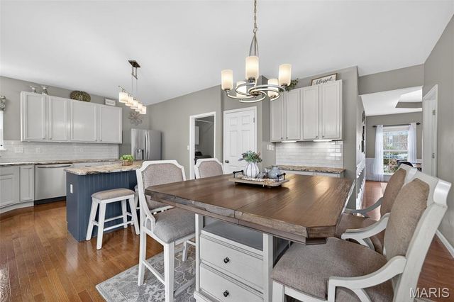 32 Lemhi Pass Court, Dardenne Prairie, MO 63368