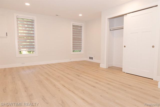 45626 Wakefield Street, Shelby Twp, MI 48317