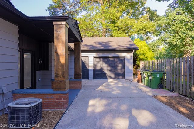 45626 Wakefield Street, Shelby Twp, MI 48317