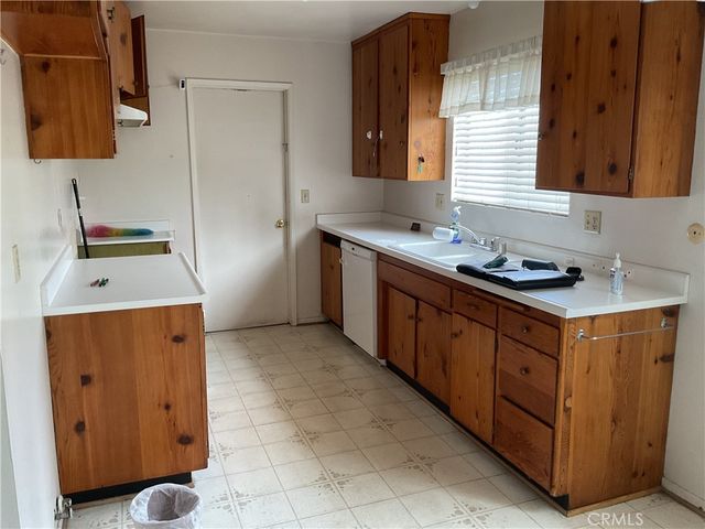 1722 Longview Drive, Corona, CA 92882