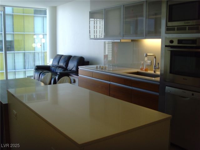 3726 Las Vegas Boulevard 1411, Las Vegas, NV 89158