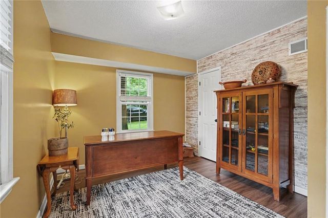 2407 NW 88th Street, Kansas City, MO 64154