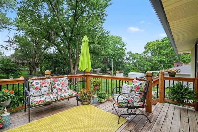 2407 NW 88th Street, Kansas City, MO 64154
