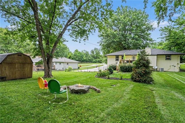 2407 NW 88th Street, Kansas City, MO 64154